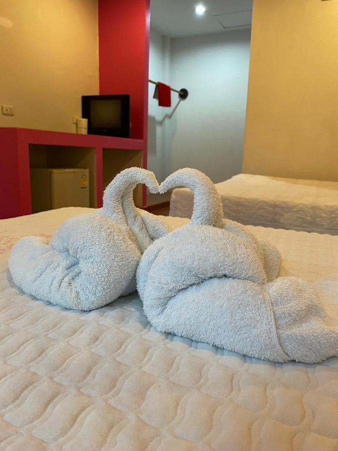 Bank Guesthouse Хаад Рин Экстерьер фото
